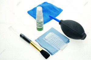 Набор инструментов для очистки дисплеев (груша, кисть, жидкость)